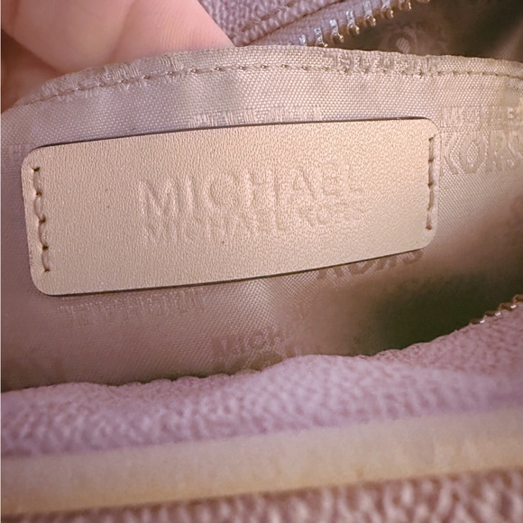 Michael Kors Pink Heart Pouch - Picture 8 of 8